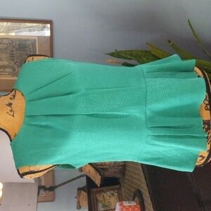 Liz Claiborne Emerald Green Leopard Print Pleated Peplum Sleeveless Blouse